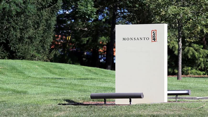 monsanto sign in rear entrance